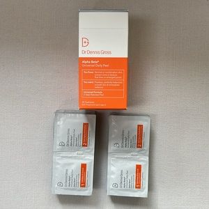 New Dr. Dennis Gross Alpha Beta® Universal Daily Peel pads 22 treatments 04/2022